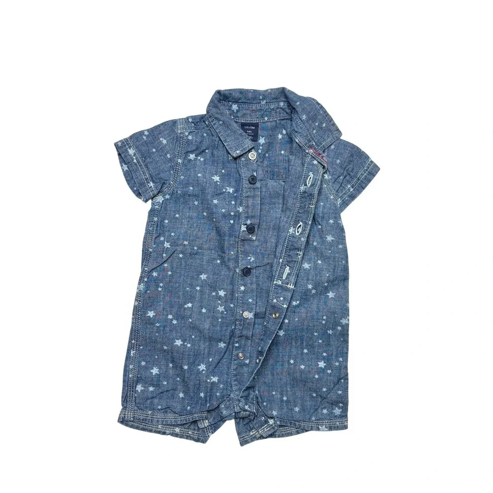 Baby GAP Chambray Stars Snap Romper 6-12 Months Celestial Blue Sky